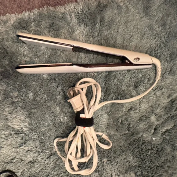 T3 Silver and White Hair Singlepass X Professional Straightener